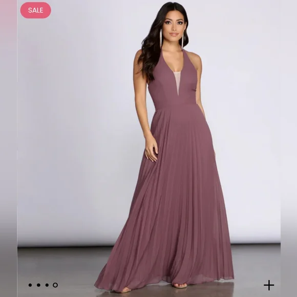 Windsor | Dresses | Nwt Mauve Pleated Chiffon Halter Dress Size Medium |  Poshmark